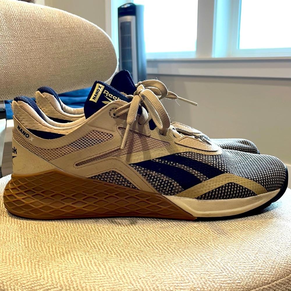 Mens Nano X size 10 shoes